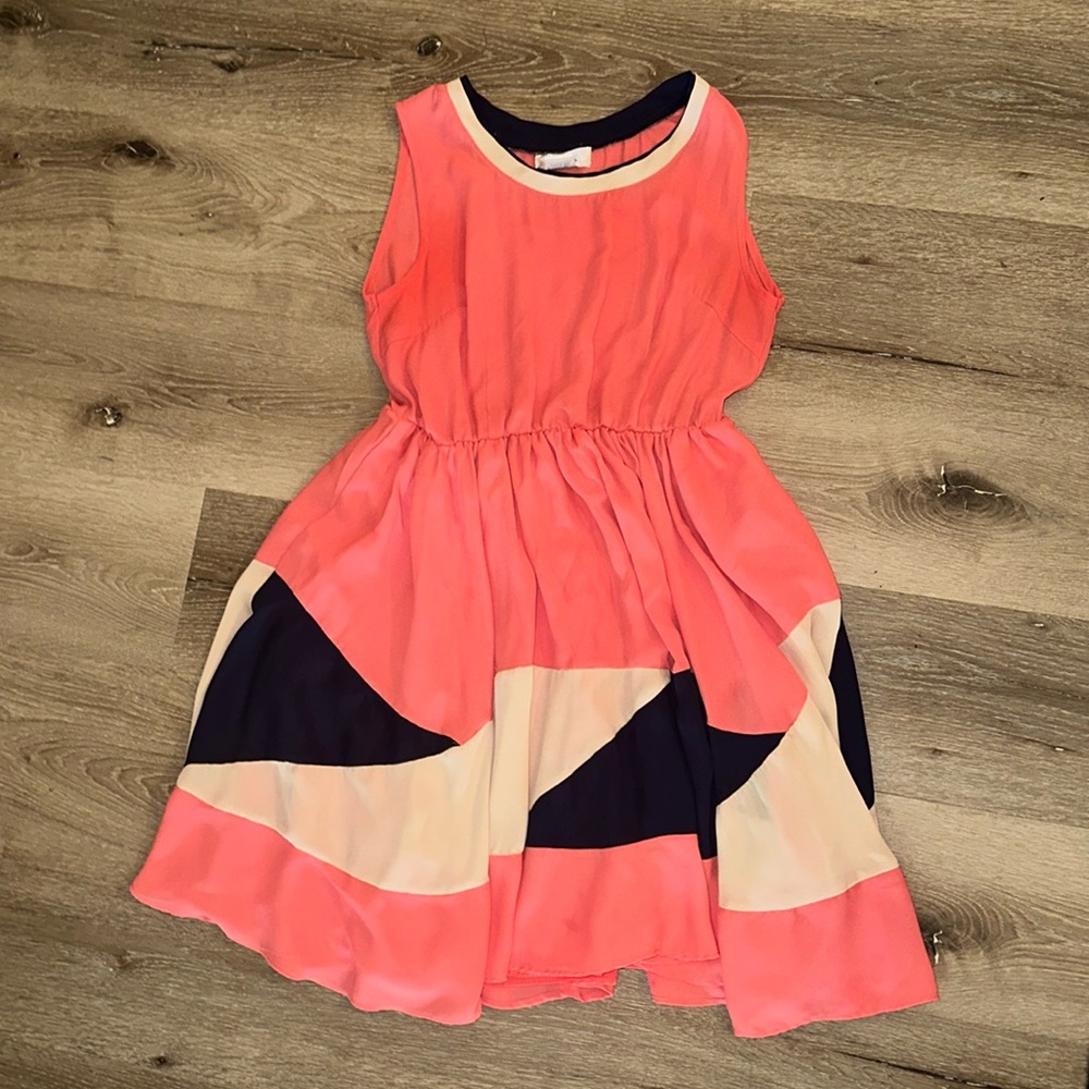 Women’s dress